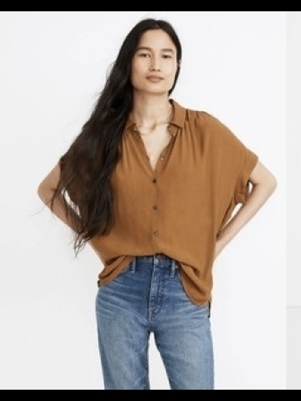 Madewell Central Drapey shirt is a mustard yellow, short-sleeve button-down Xs